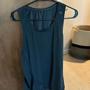 Lululemon Mens S black tank